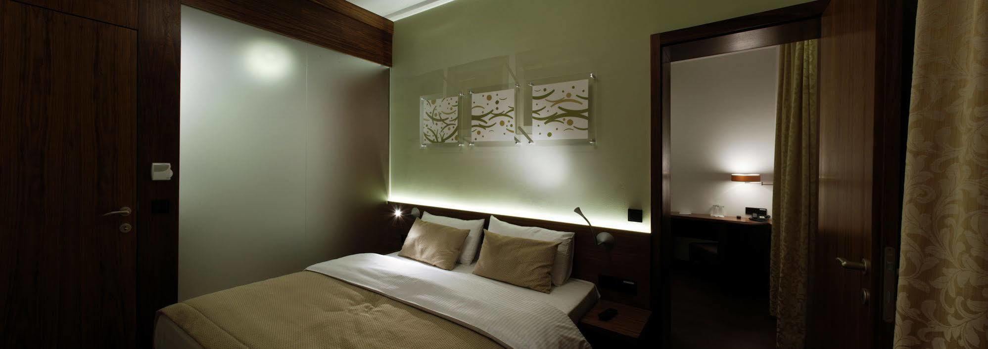 Hotel Carol Praga Habitación foto